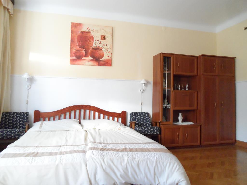 Garden 39 Vendégház Szeged Habitación foto